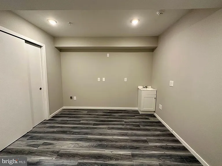 1225 W Dauphin St #3 — Photo 32