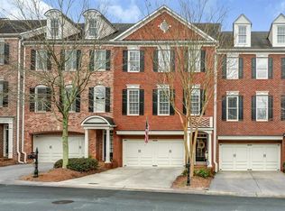 4607 Village Green Dr, Roswell, GA 30075