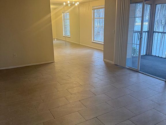 2nd image of 3928 Versailles Dr #B