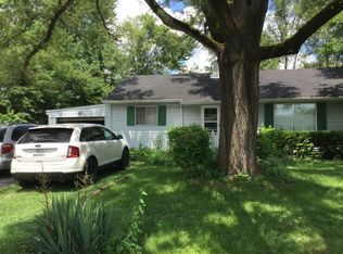 126 E McKenzie Rd, Greenfield, IN 46140