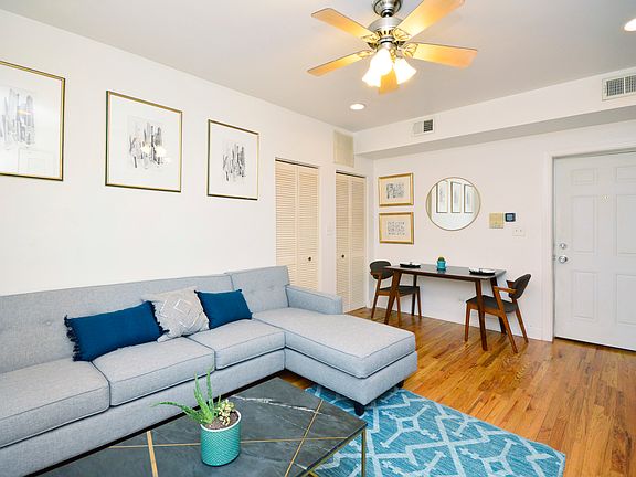 3rd image of 6812 N Wayne Ave APT 2C