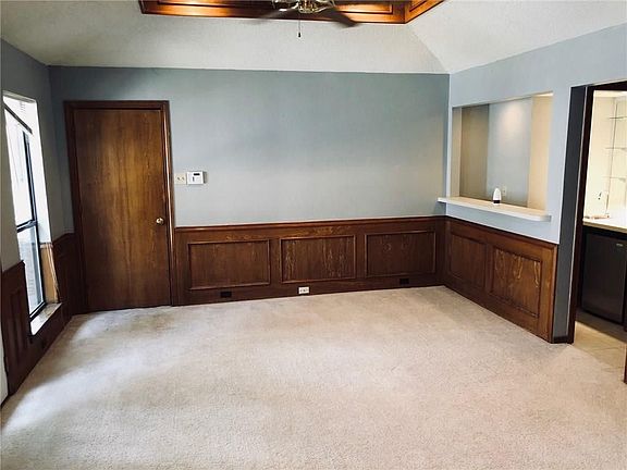 5th image of 3229 Maverick Dr