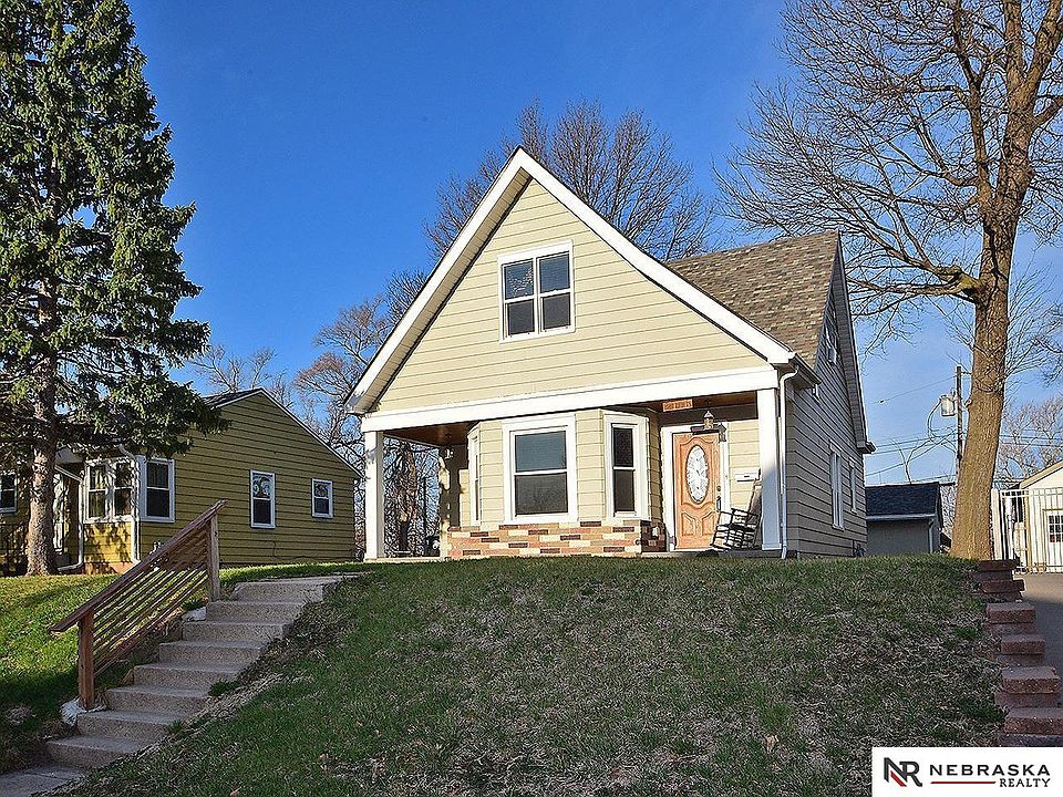 1st image of 2146 S 34th St