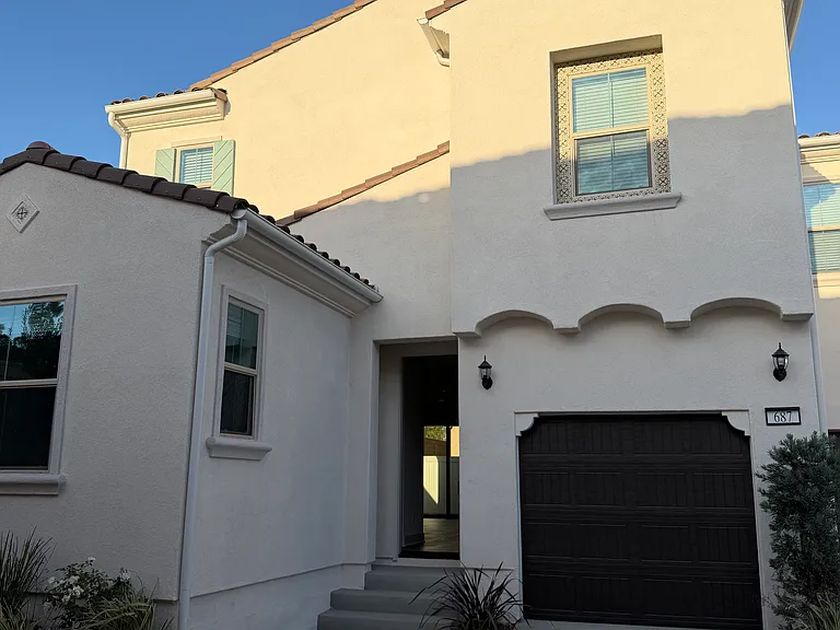 687 Guy Turner Dr — Photo 2