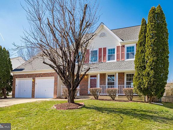 3rd image of 3189 Kinross Cir