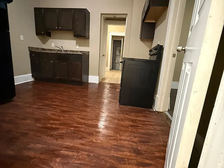 2823 Bryant Ave N — Photo 13