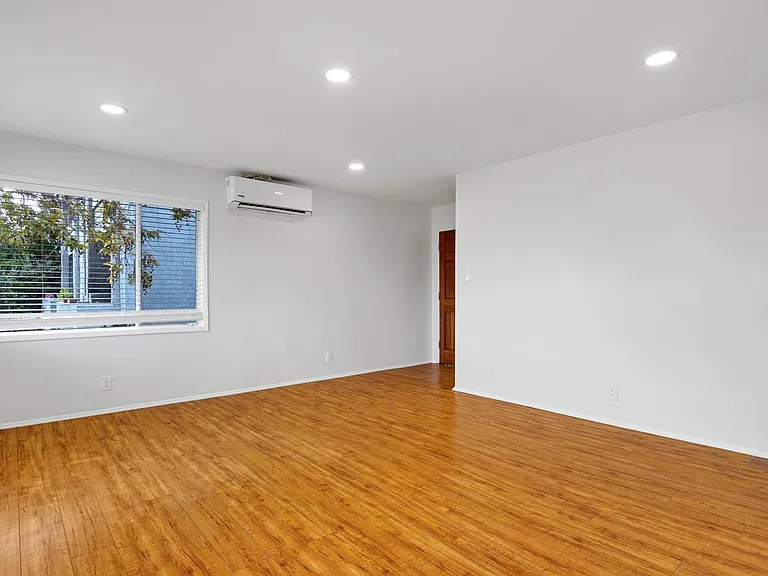 1607 Manning Ave #6 — Photo 7