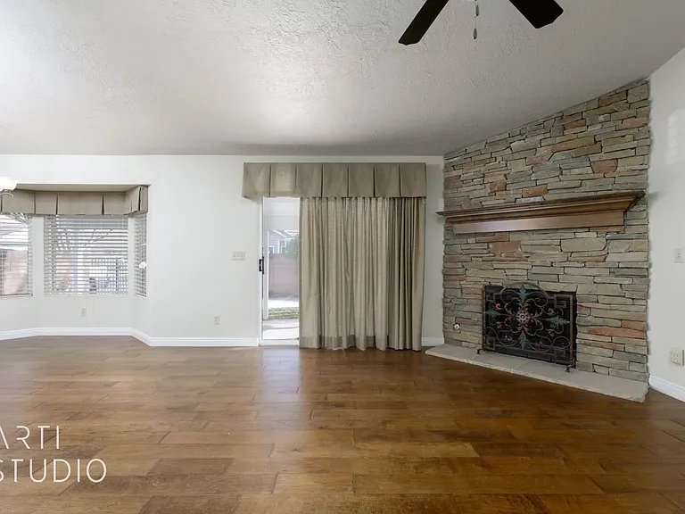 351 S Valley View Dr #30 — Photo 7