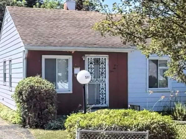 561 Nevada Ave, Pontiac, MI 48341