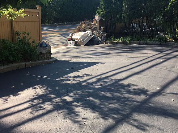 4th image of 485 W Hartsdale Ave
