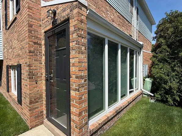 162 Pinewood Cir Unit 74, Plymouth, MI 48170
