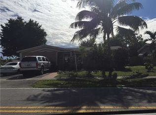3132 NW 43rd St, Lauderdale Lakes, FL 33309