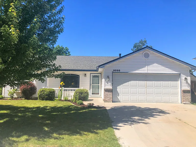 9598 W Calico Ct — Photo 1