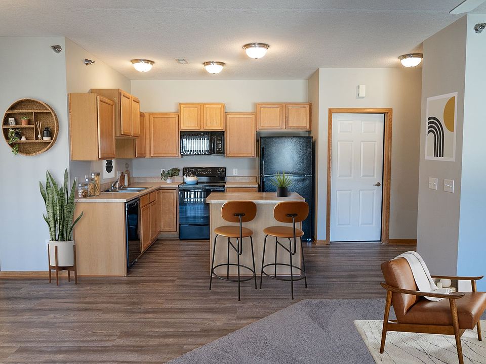 1st image of 5801 SE 24th St Unit 17