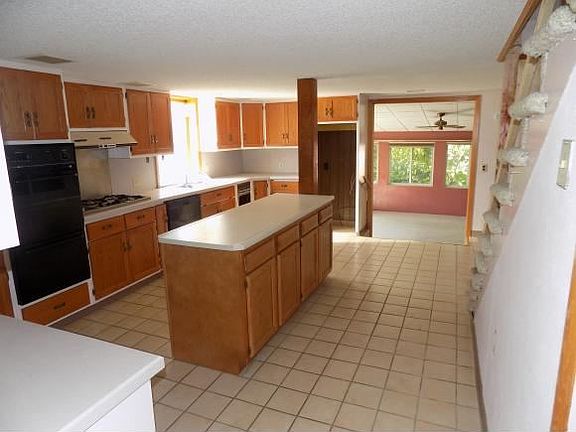 2nd image of 303 Lee Ave