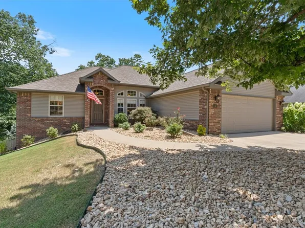 4 Brougham Ln, Bella Vista, AR 72714
