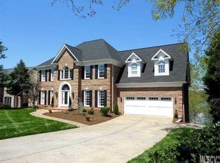 727 46th Avenue Dr NE, Hickory, NC 28601