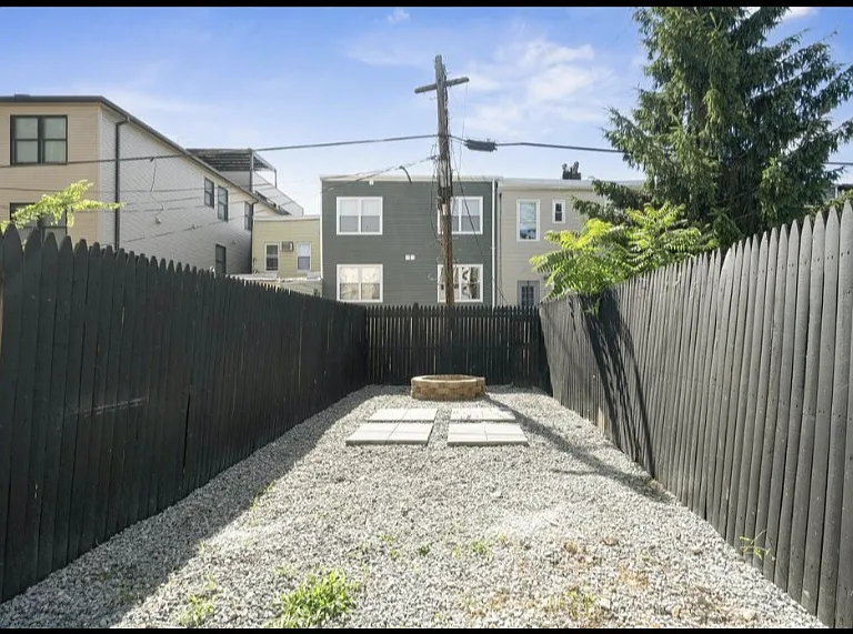 234 Webster Ave — Photo 13