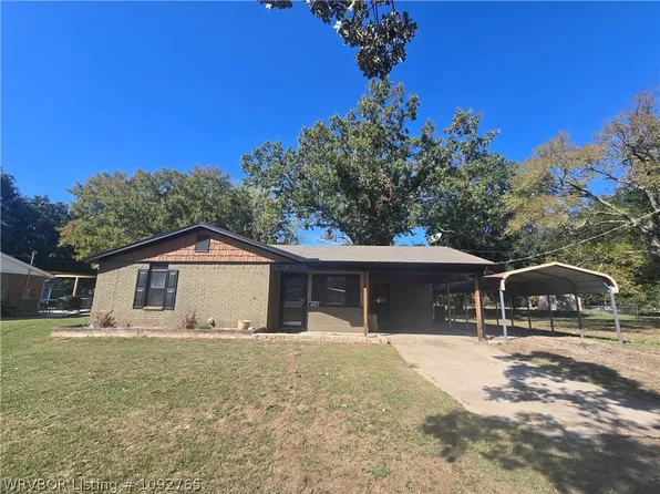 1005 S Highway 96, Lavaca, AR 72941