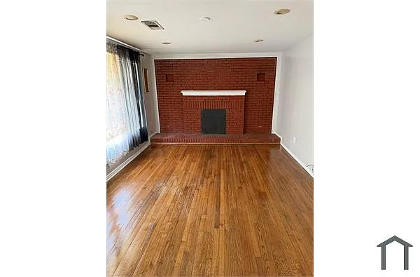 Building Photo - 262 Farrington Ave SE