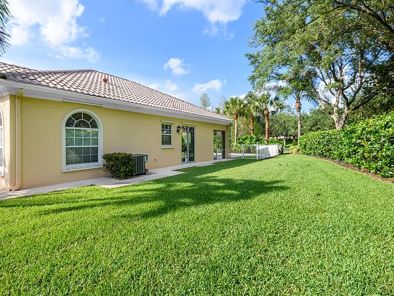 8019 Nevis Pl — Photo 3