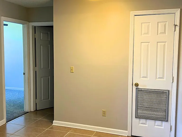 410 Admirals Walk Dr — Photo 7