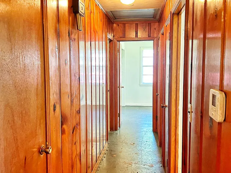 27 Leonard Dr — Photo 5