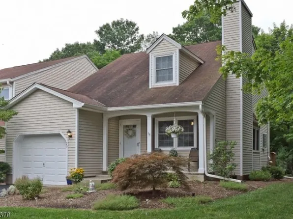 72 Carriage Ln #72, Newton, NJ 07860
