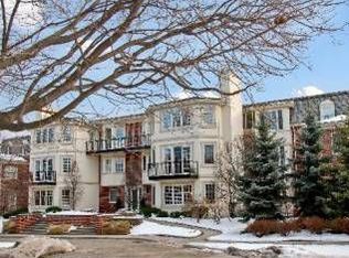 333 E Westminster Rd APT 2C, Lake Forest, IL 60045