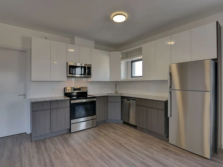 125 S Harrison St — Photo 8