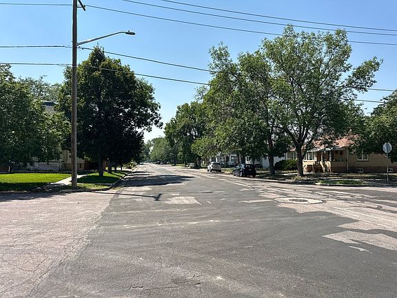 5th image of 129 Taylor St