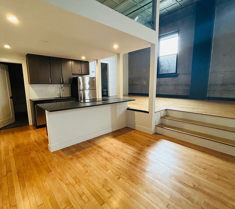 1st image of 818 Monmouth St Unit 209
