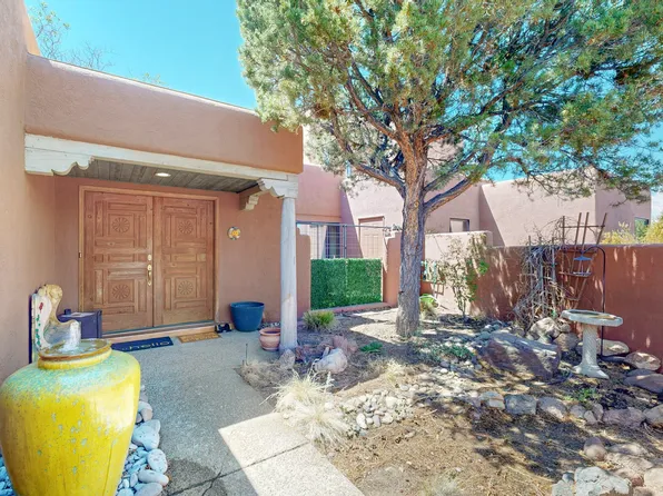 6401 Vooscane Ave, Cochiti Lake, NM 87083
