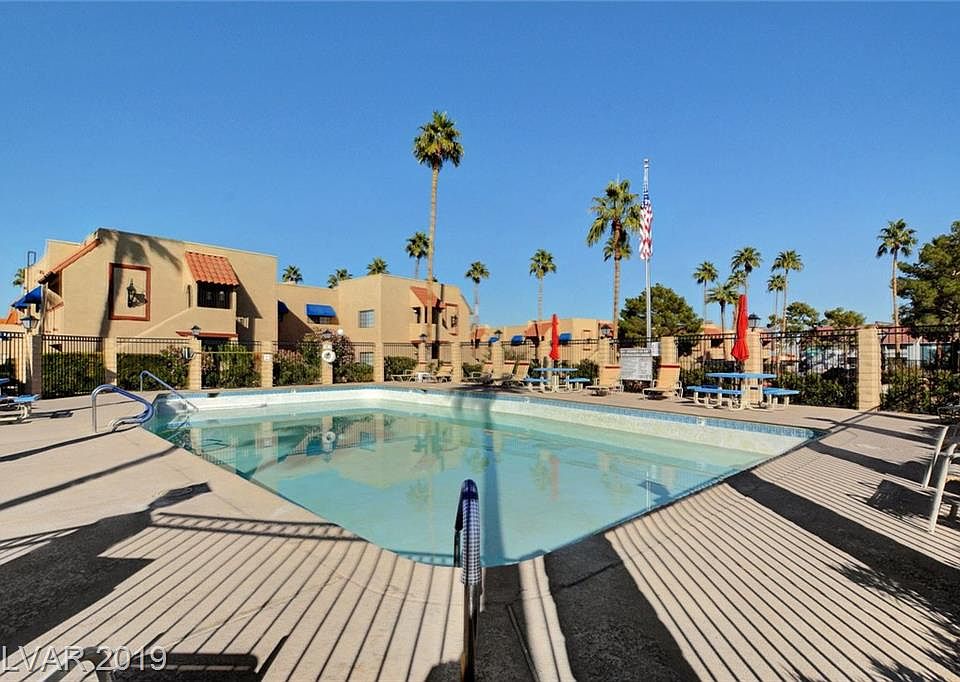 2nd image of 4111 Gannet Cir Unit 408