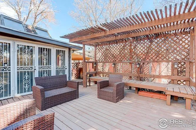 690 W Elmhurst Pl — Photo 28