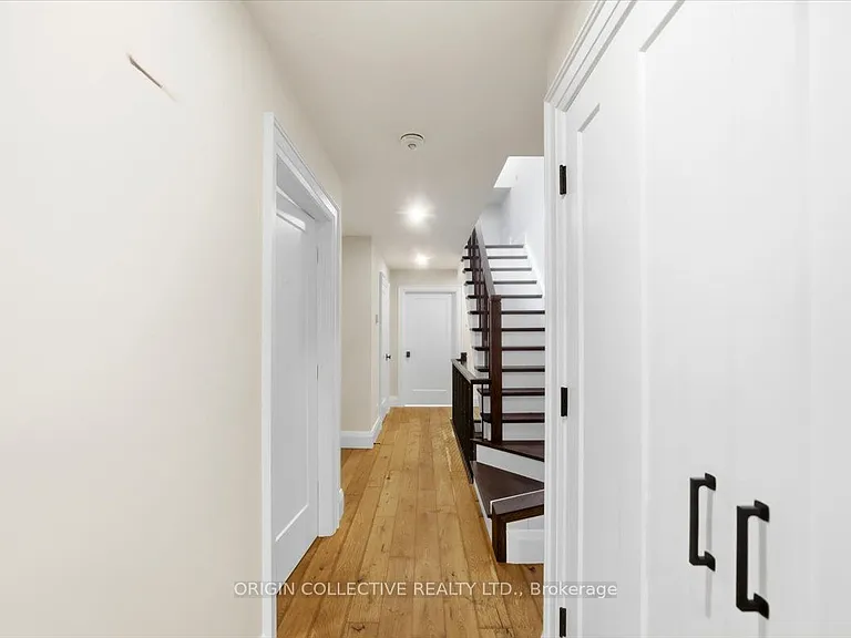 79 Wilson St E — Photo 5