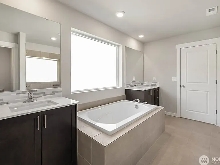 6060 Ladd Ct SW — Photo 11