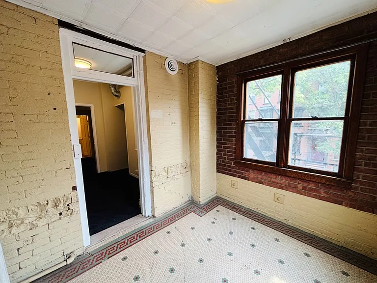 38 Willett St #2 — Photo 17
