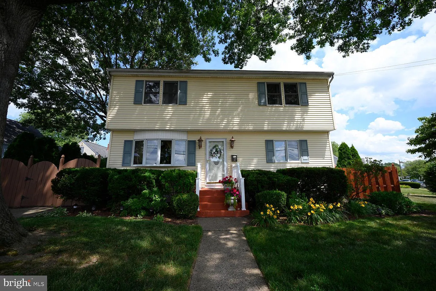 2 Appleton Dr photo 1