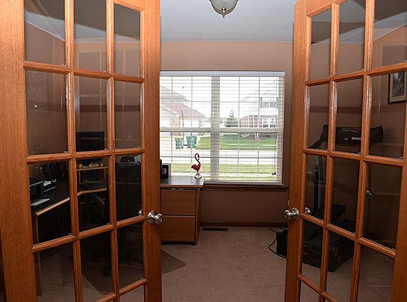 4th image of 24512 Arrowhead Dr