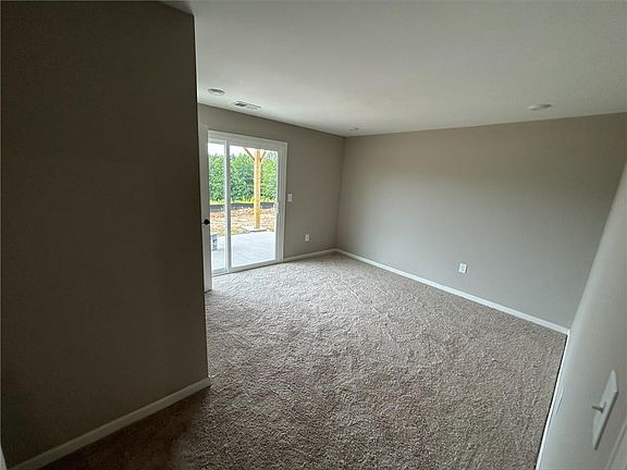 4th image of 27 Village Dr #B