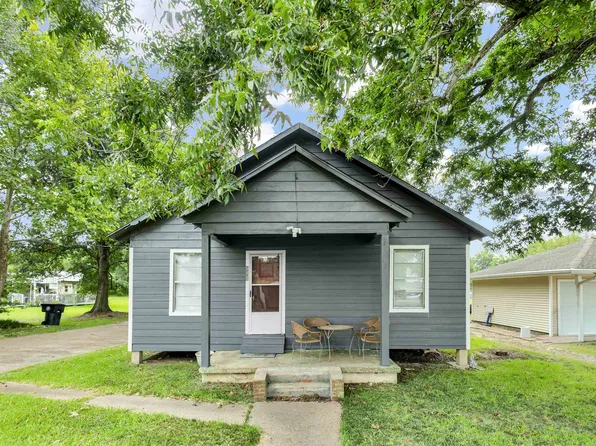 6558 Terrell St, Groves, TX 77619