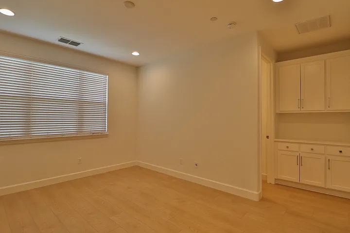 5838 W Las Positas Blvd — Photo 20