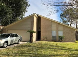528 Magnolia Bend St, League City, TX 77573