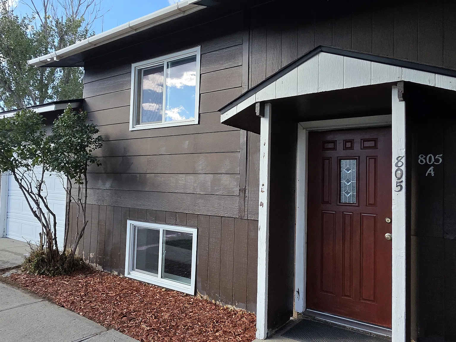 3 bed, 1.5 bath, $1,200 — Photo 2