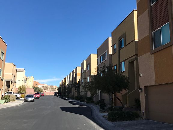 Neighboring Houses North