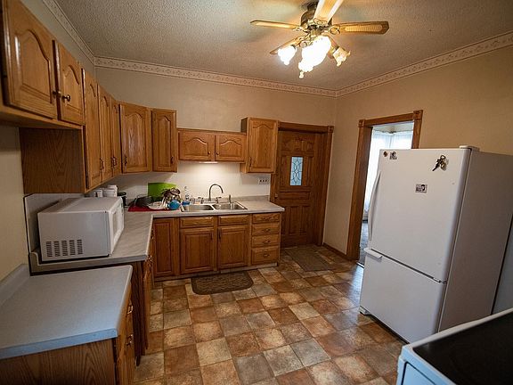 3rd image of 26943 155th St