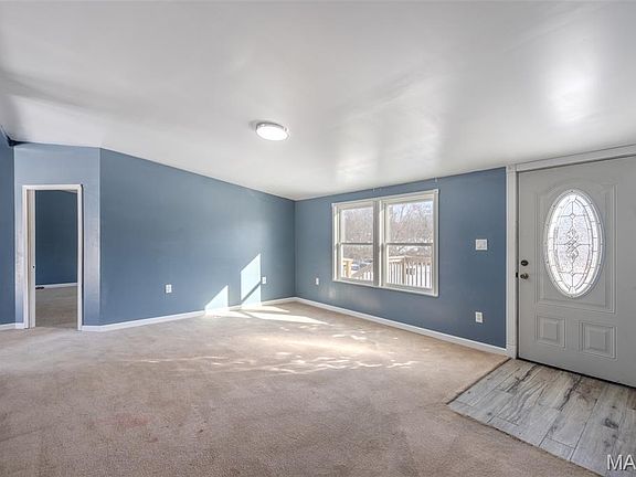 5th image of 21 Green Valley Dr