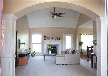 3rd image of 1735 Sterling Oaks Ln