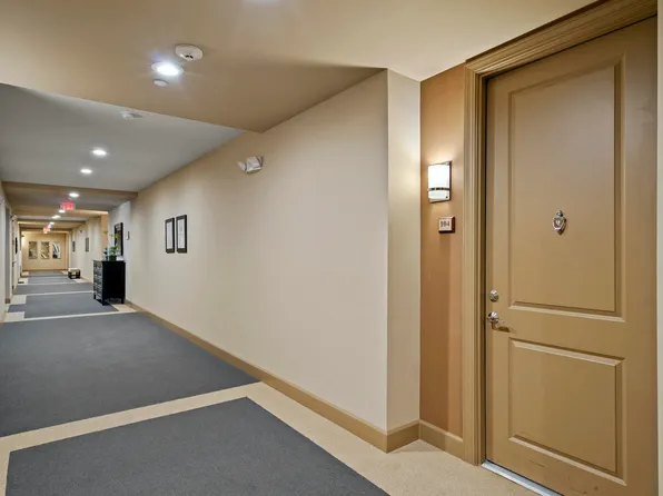 125 Pier View St Unit 104, Daniel Island, SC 29492